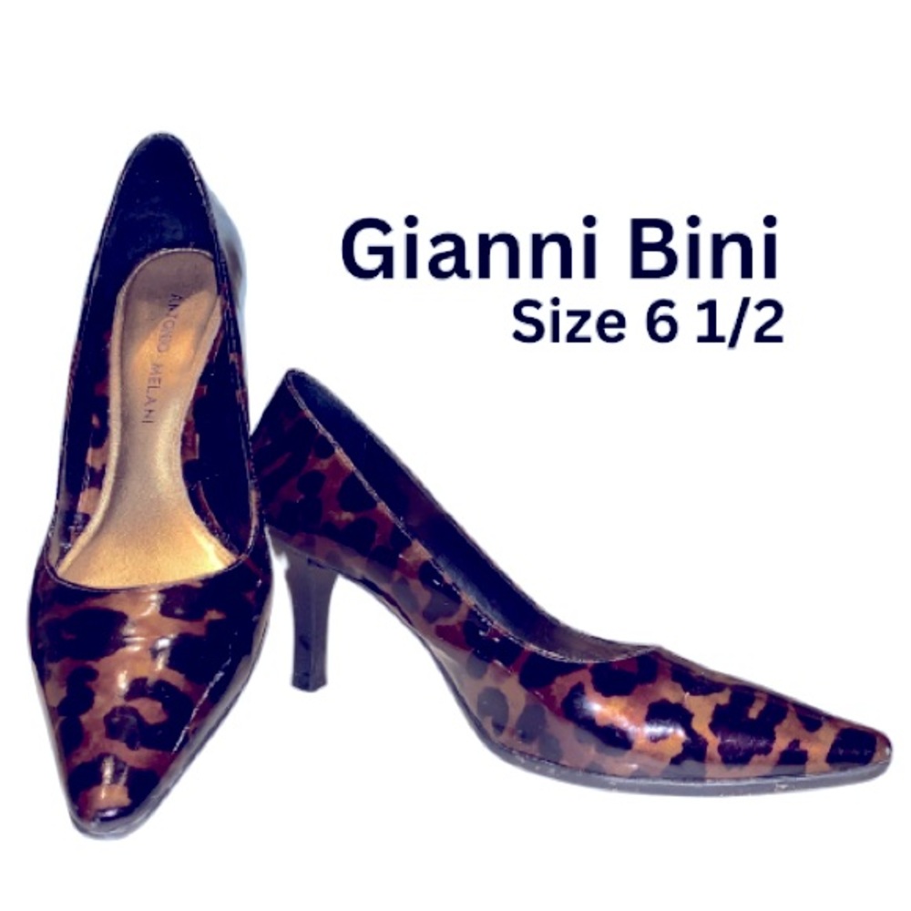 Gianni Bini Pumps - size 6.5 - Black and Brown